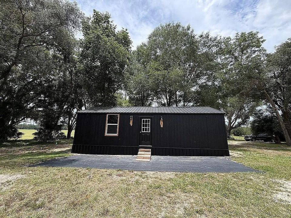 For Sale: $498,000 (2 beds, 1 baths, 644 Square Feet)