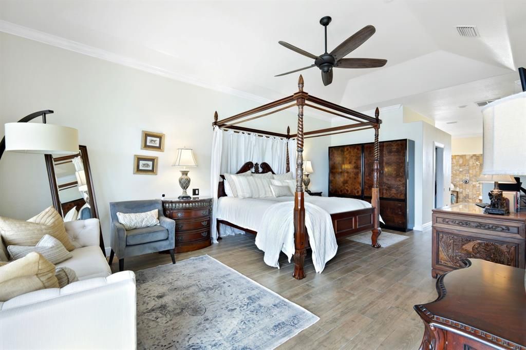 For Sale: $1,450,000 (4 beds, 3 baths, 2559 Square Feet)