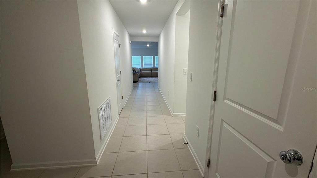 For Rent: $2,750 (4 beds, 2 baths, 1860 Square Feet)