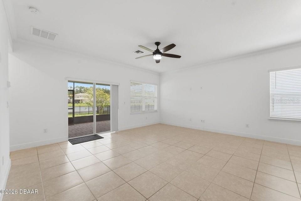 For Rent: $2,750 (4 beds, 2 baths, 1896 Square Feet)