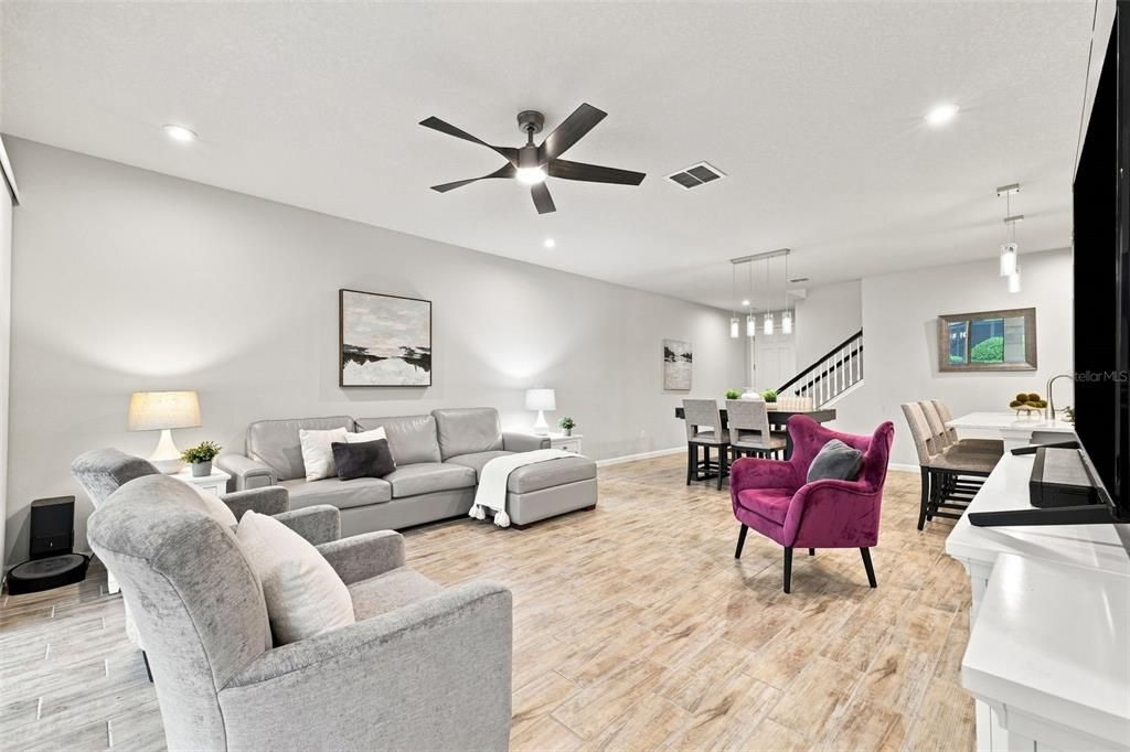 For Rent: $2,700 (3 beds, 2 baths, 2243 Square Feet)