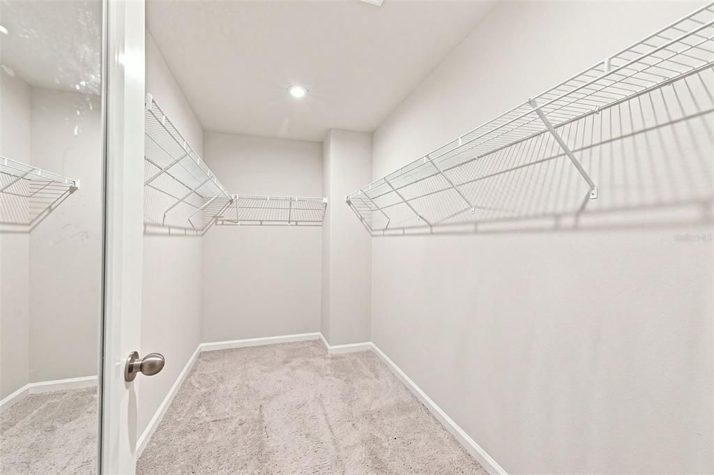 For Rent: $2,700 (3 beds, 2 baths, 2243 Square Feet)
