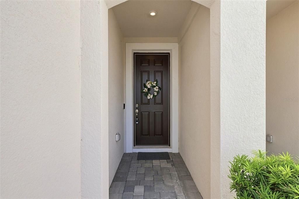 For Rent: $2,700 (3 beds, 2 baths, 2243 Square Feet)