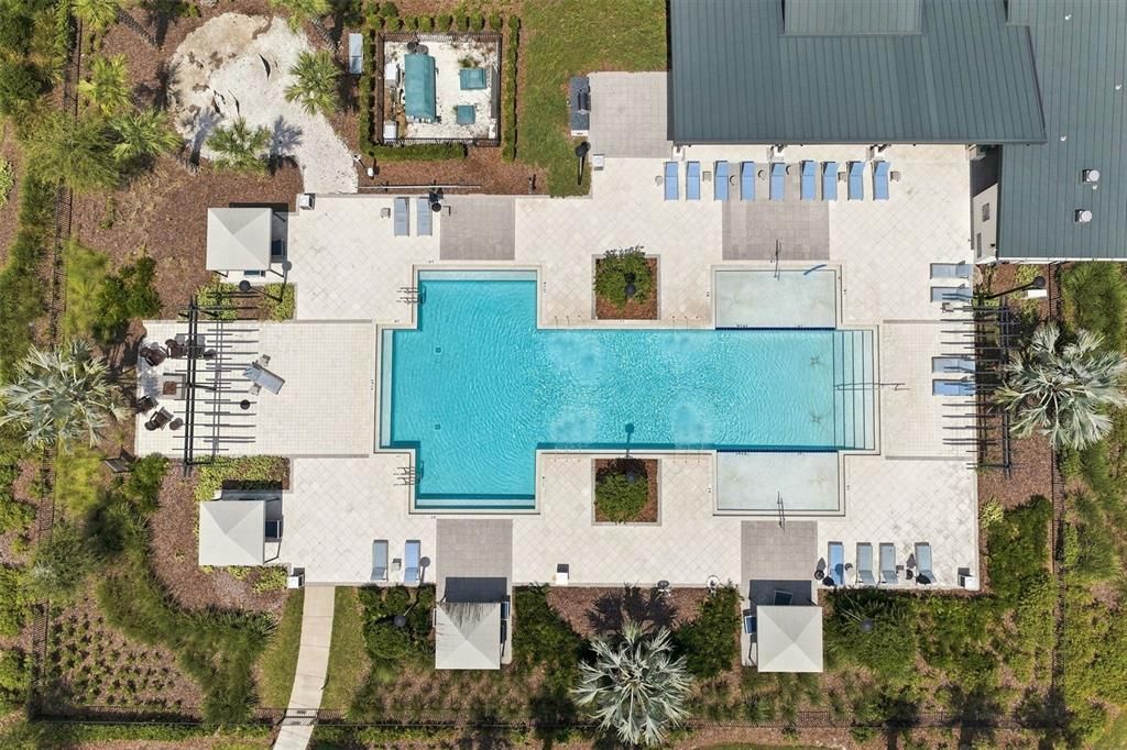 For Rent: $2,700 (3 beds, 2 baths, 2243 Square Feet)