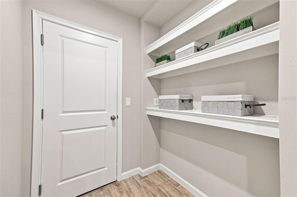 For Rent: $2,700 (3 beds, 2 baths, 2243 Square Feet)