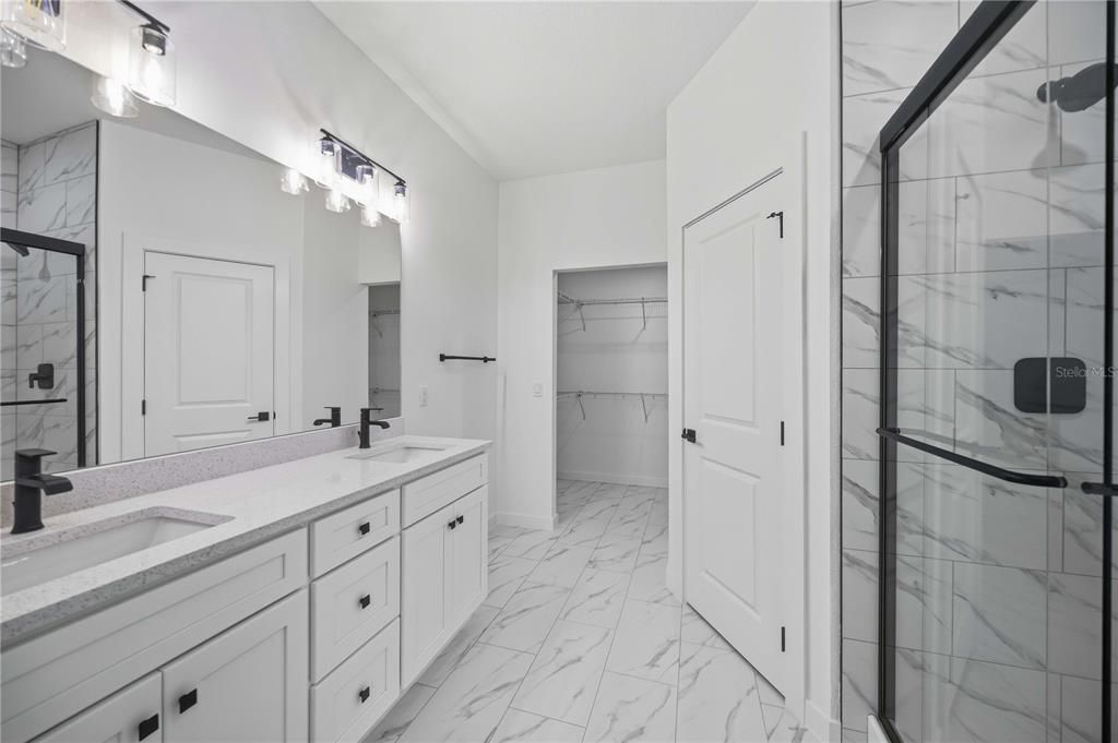 En Venta: $299,900 (3 camas, 2 baños, 1620 Pies cuadrados)