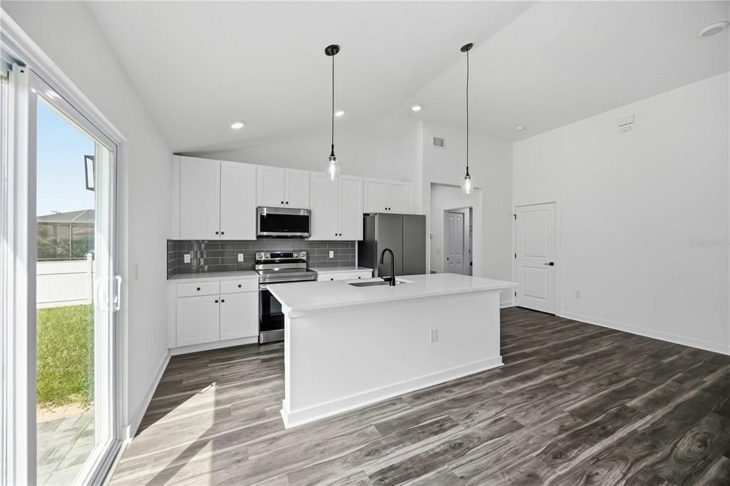 En Venta: $299,900 (3 camas, 2 baños, 1620 Pies cuadrados)