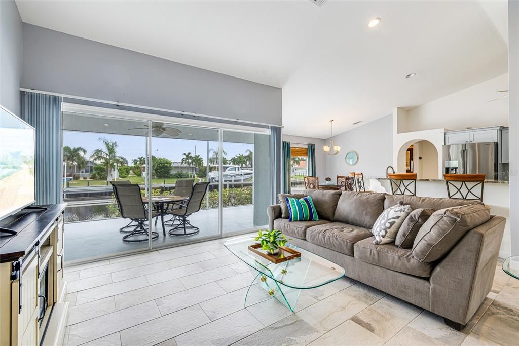 En Venta: $459,000 (3 camas, 2 baños, 1869 Pies cuadrados)