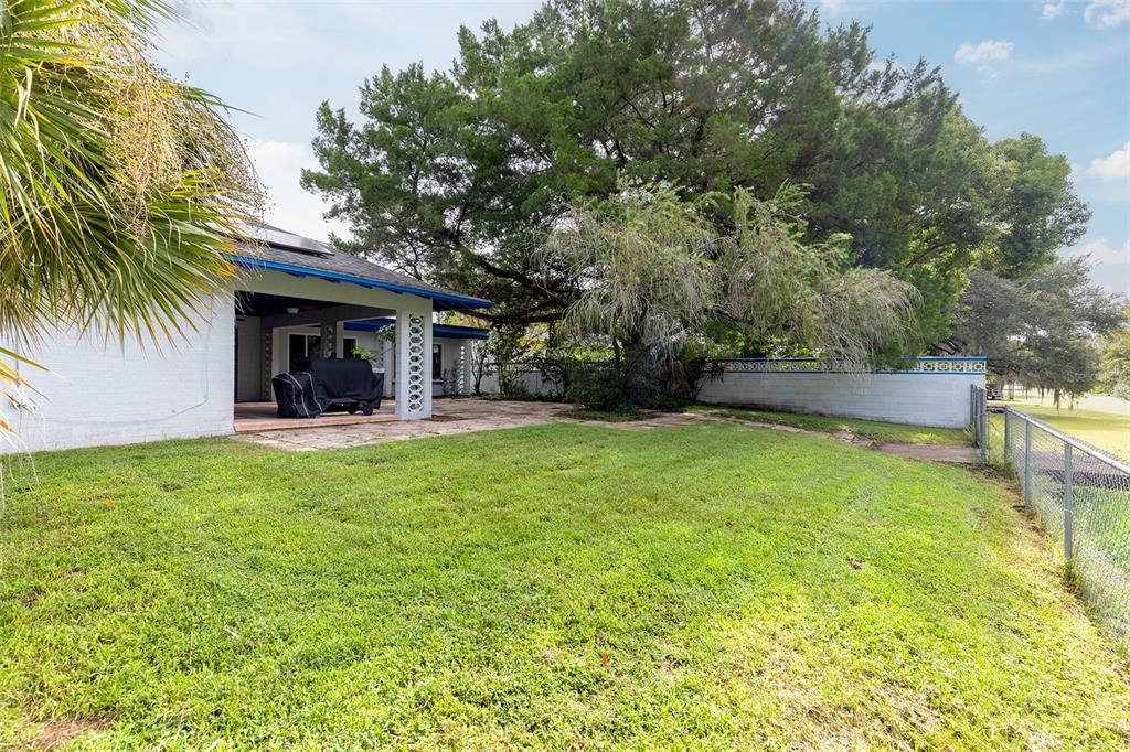 For Sale: $420,000 (3 beds, 2 baths, 1838 Square Feet)