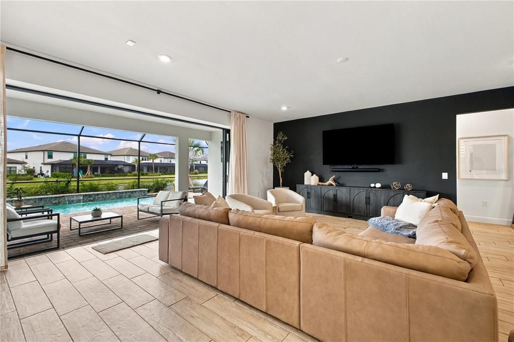 For Sale: $1,399,000 (5 beds, 5 baths, 4289 Square Feet)