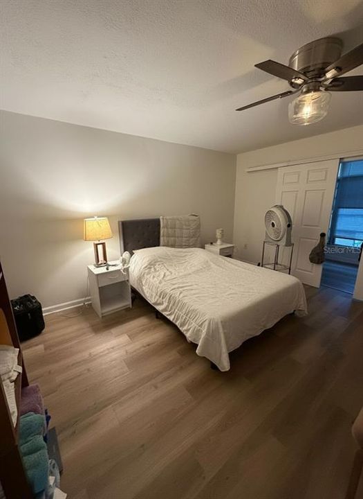 For Sale: $124,500 (1 beds, 1 baths, 646 Square Feet)