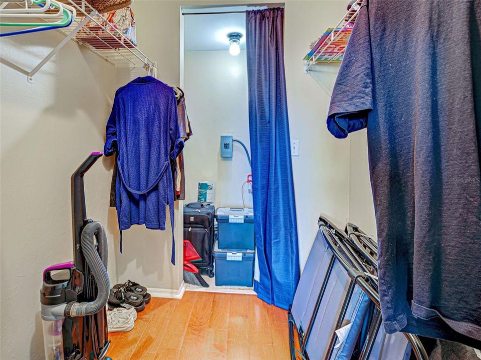 For Sale: $147,500 (2 beds, 2 baths, 897 Square Feet)