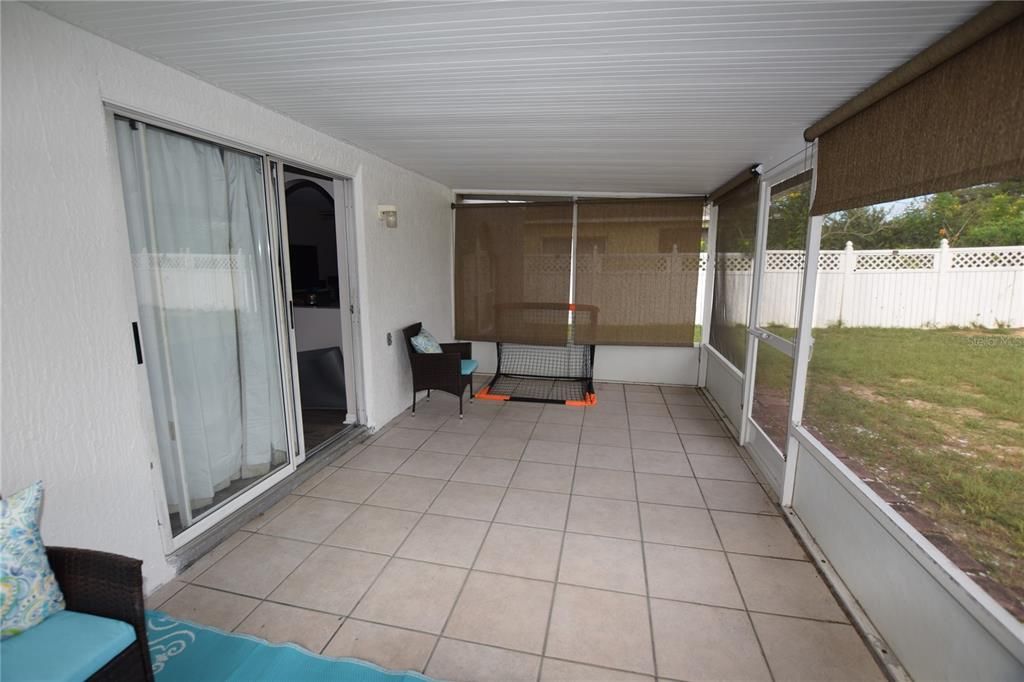 For Rent: $2,600 (4 beds, 2 baths, 2128 Square Feet)