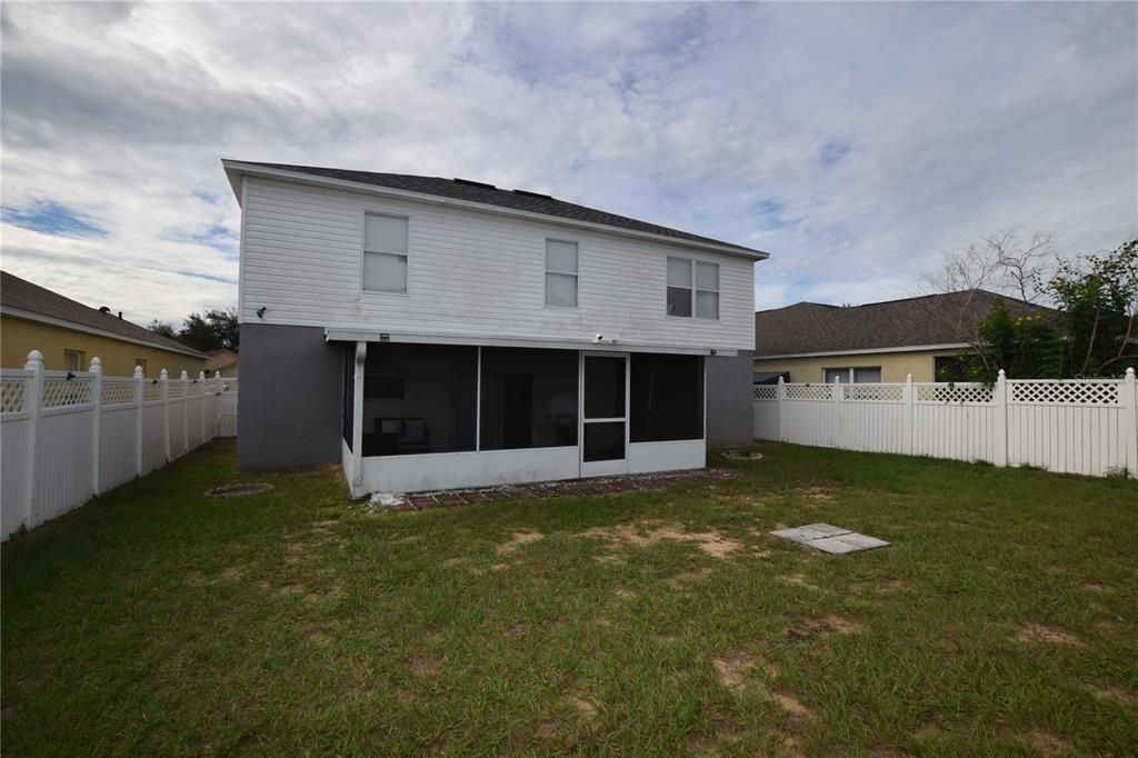 For Rent: $2,600 (4 beds, 2 baths, 2128 Square Feet)