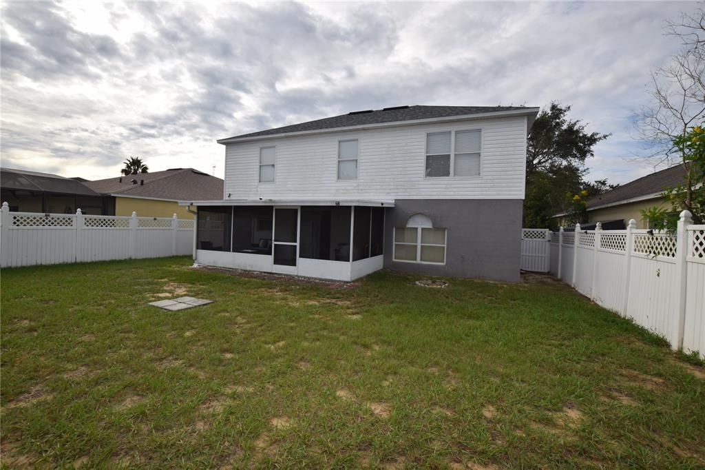 For Rent: $2,600 (4 beds, 2 baths, 2128 Square Feet)