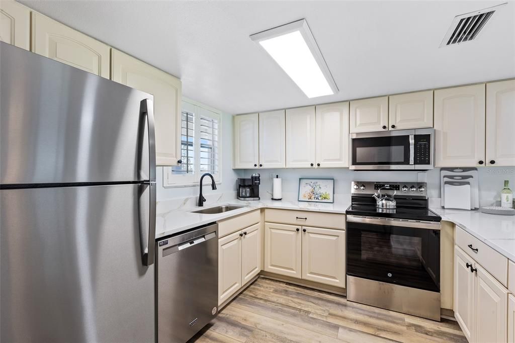 En Venta: $560,000 (2 camas, 2 baños, 1008 Pies cuadrados)