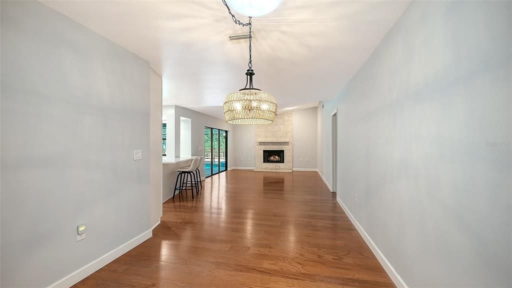 For Sale: $689,000 (3 beds, 2 baths, 2528 Square Feet)