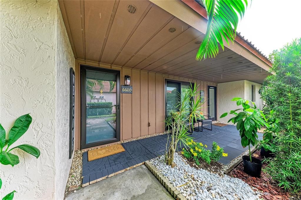 For Sale: $273,900 (2 beds, 2 baths, 1482 Square Feet)