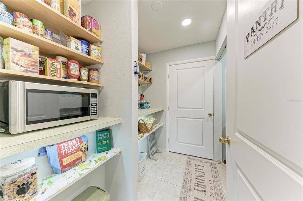 For Sale: $273,900 (2 beds, 2 baths, 1482 Square Feet)