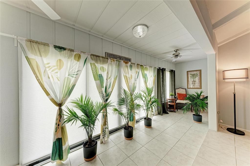 For Sale: $273,900 (2 beds, 2 baths, 1482 Square Feet)