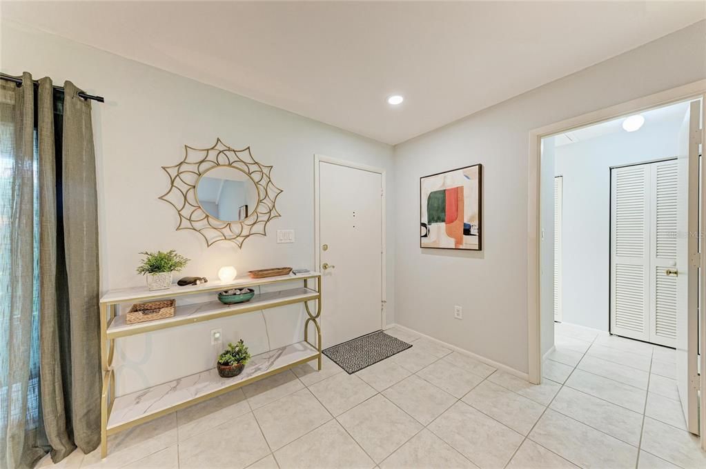 For Sale: $273,900 (2 beds, 2 baths, 1482 Square Feet)