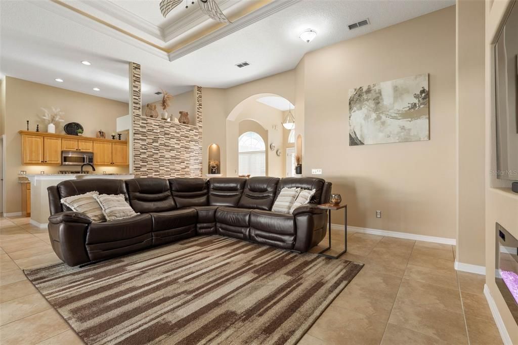 For Sale: $519,000 (4 beds, 3 baths, 2176 Square Feet)