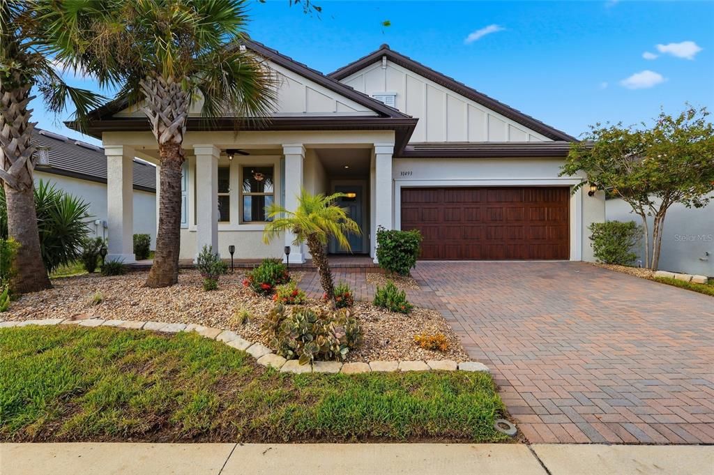 En Venta: $439,900 (2 camas, 2 baños, 1958 Pies cuadrados)