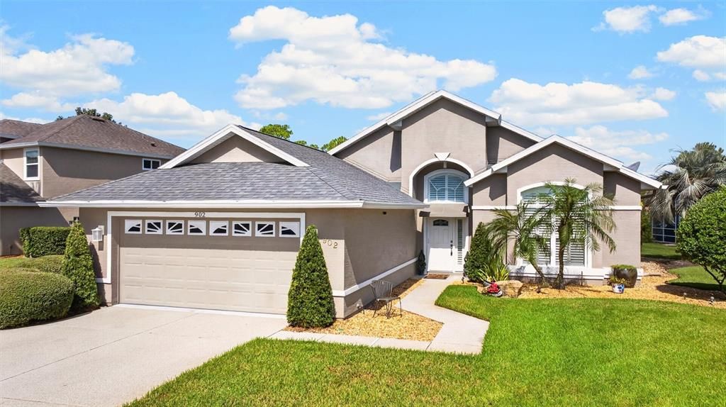 En Venta: $639,900 (3 camas, 2 baños, 2202 Pies cuadrados)