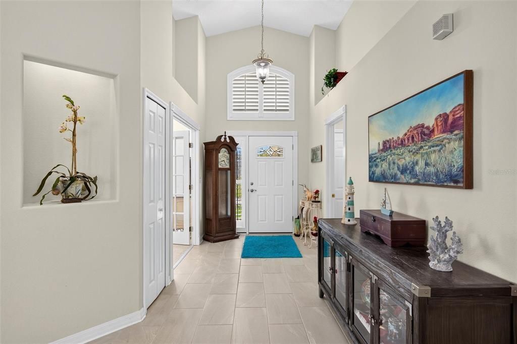 En Venta: $639,900 (3 camas, 2 baños, 2202 Pies cuadrados)