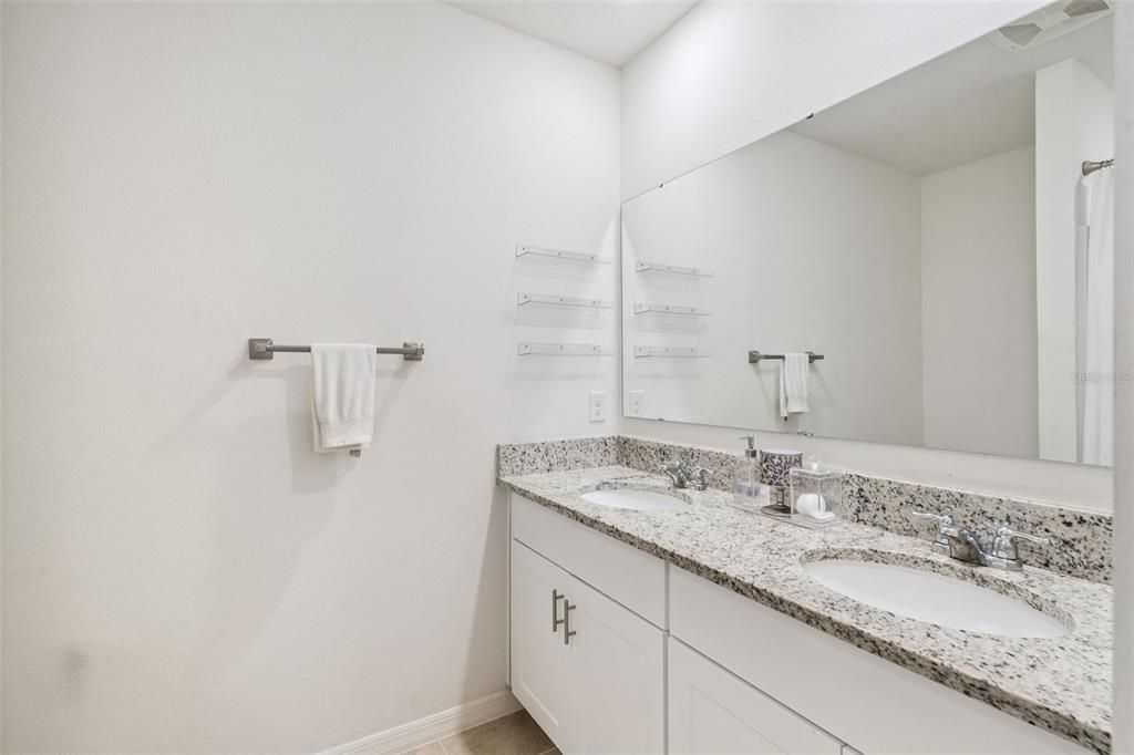 For Sale: $327,990 (3 beds, 2 baths, 1504 Square Feet)