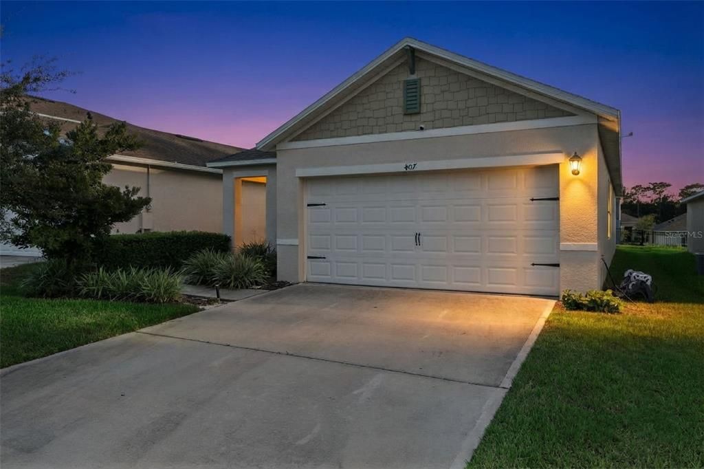 For Sale: $327,990 (3 beds, 2 baths, 1504 Square Feet)