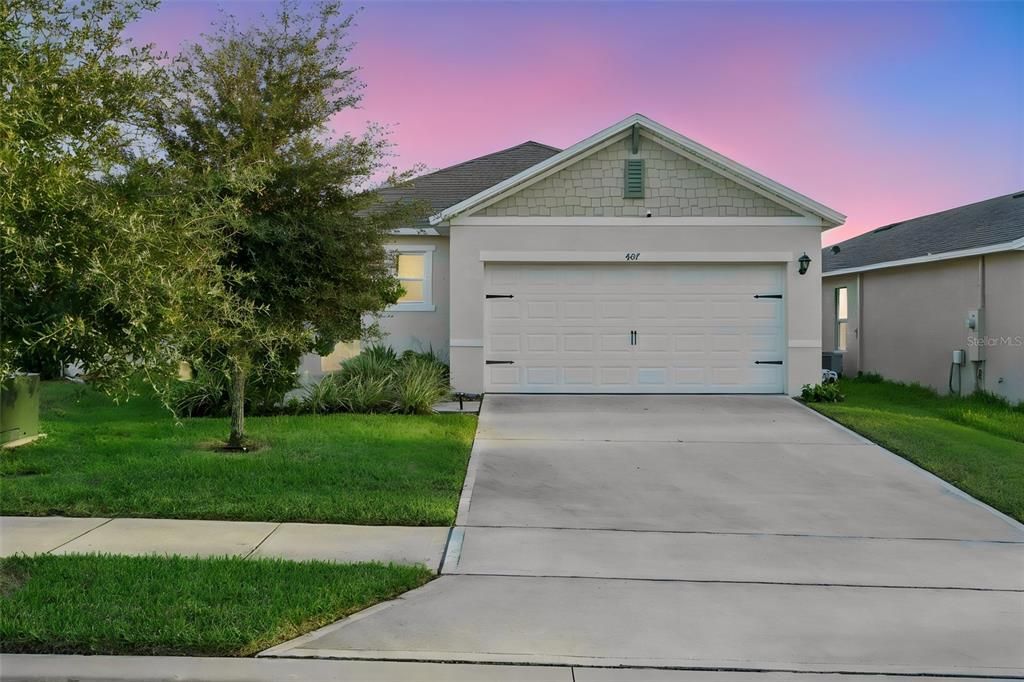 For Sale: $327,990 (3 beds, 2 baths, 1504 Square Feet)