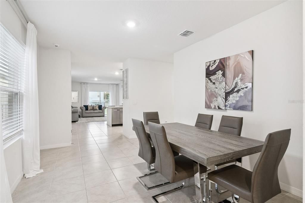 For Sale: $327,990 (3 beds, 2 baths, 1504 Square Feet)