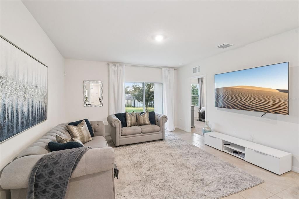 For Sale: $327,990 (3 beds, 2 baths, 1504 Square Feet)