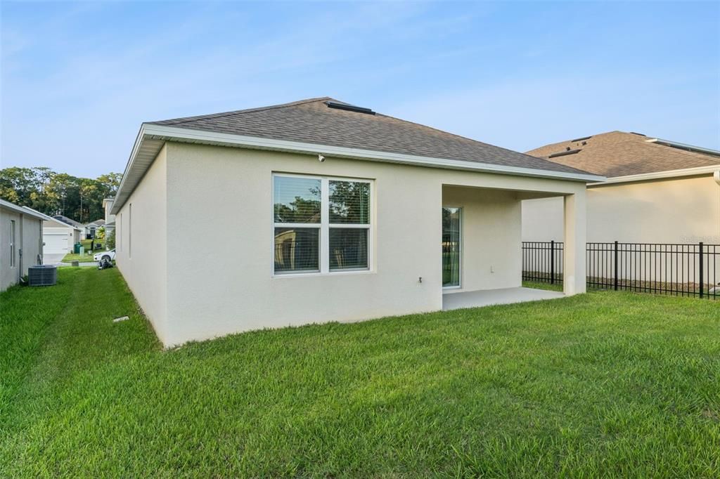 For Sale: $327,990 (3 beds, 2 baths, 1504 Square Feet)