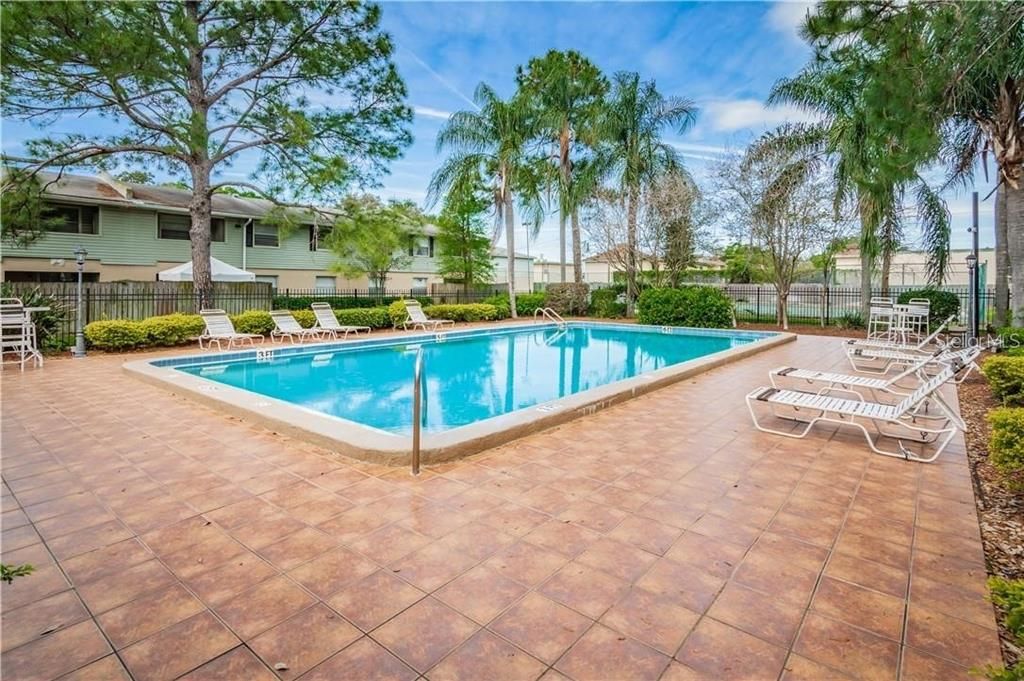 For Rent: $1,595 (2 beds, 2 baths, 918 Square Feet)