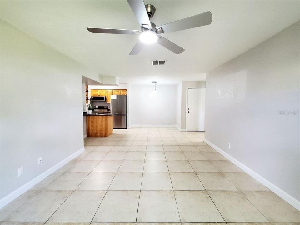 For Rent: $1,595 (2 beds, 2 baths, 918 Square Feet)