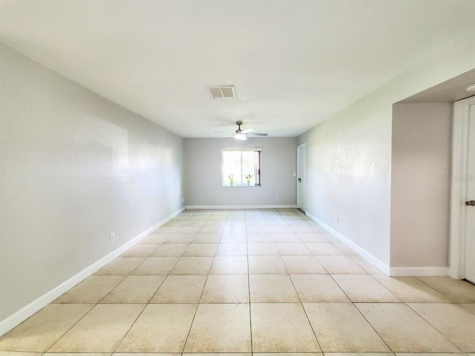 For Rent: $1,595 (2 beds, 2 baths, 918 Square Feet)