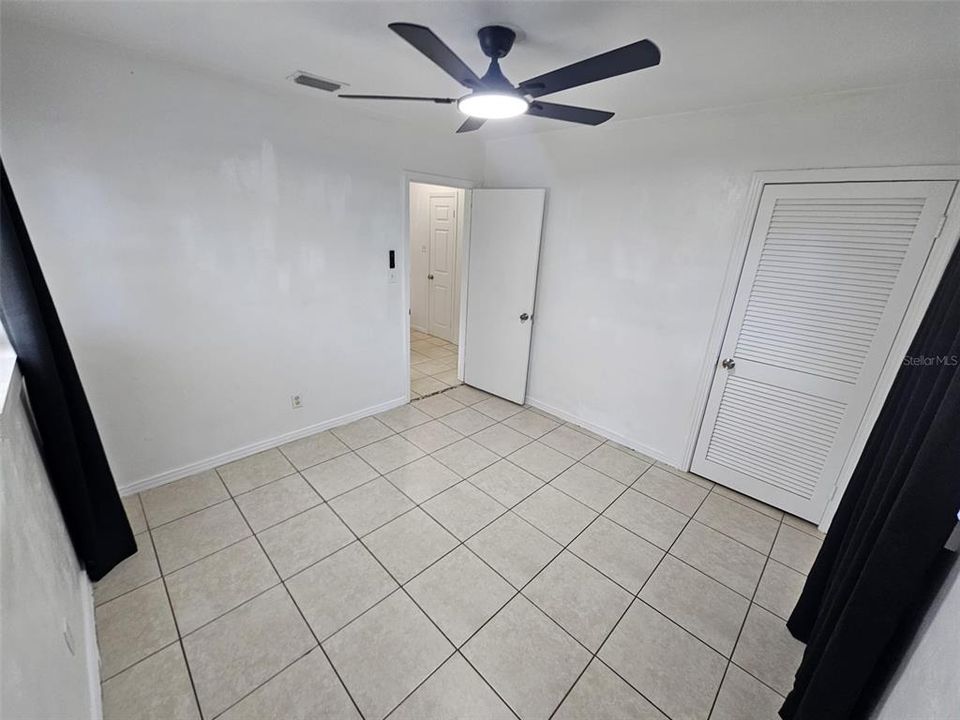 For Rent: $1,950 (3 beds, 1 baths, 1152 Square Feet)