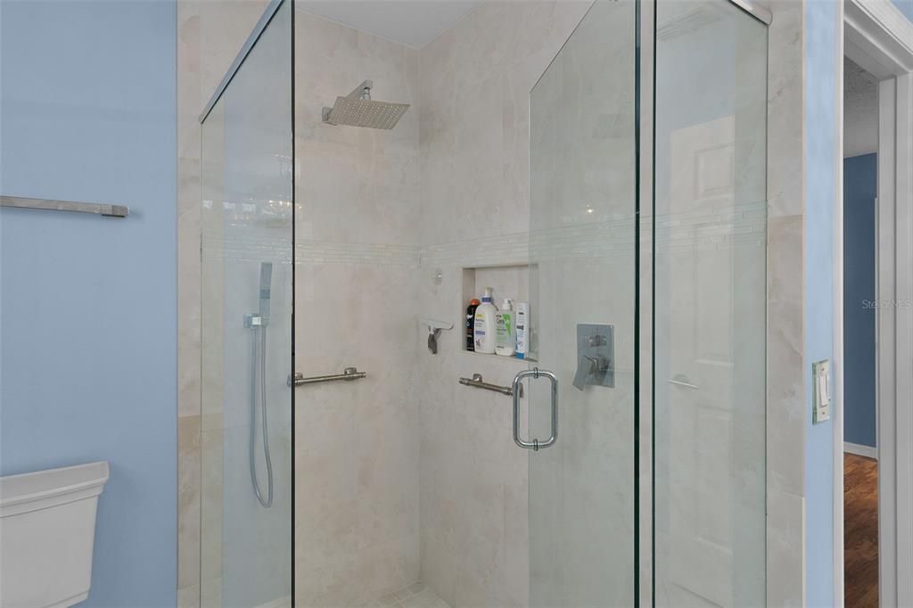 На продажу: $365,900 (3 спален, 2 ванн, 1452 Квадратных фут)