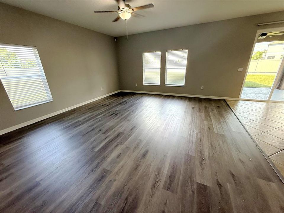 For Sale: $329,000 (4 beds, 2 baths, 2956 Square Feet)