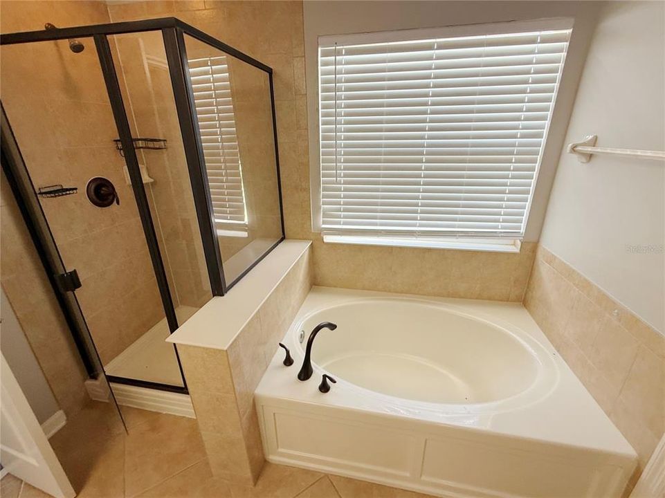 For Sale: $329,000 (4 beds, 2 baths, 2956 Square Feet)
