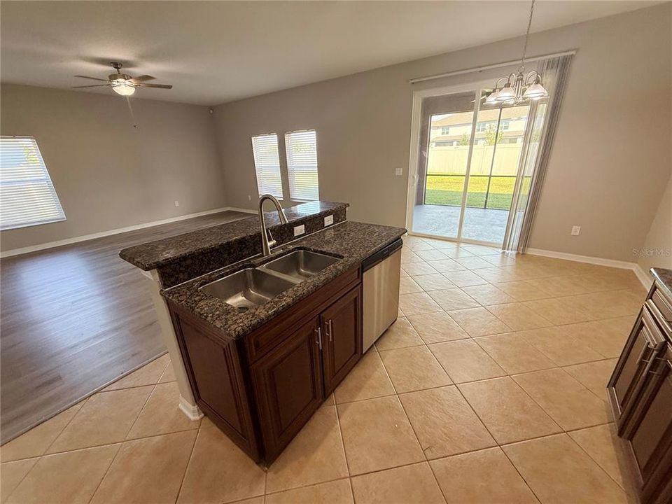 For Sale: $329,000 (4 beds, 2 baths, 2956 Square Feet)