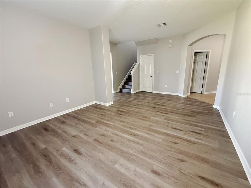 For Sale: $329,000 (4 beds, 2 baths, 2956 Square Feet)