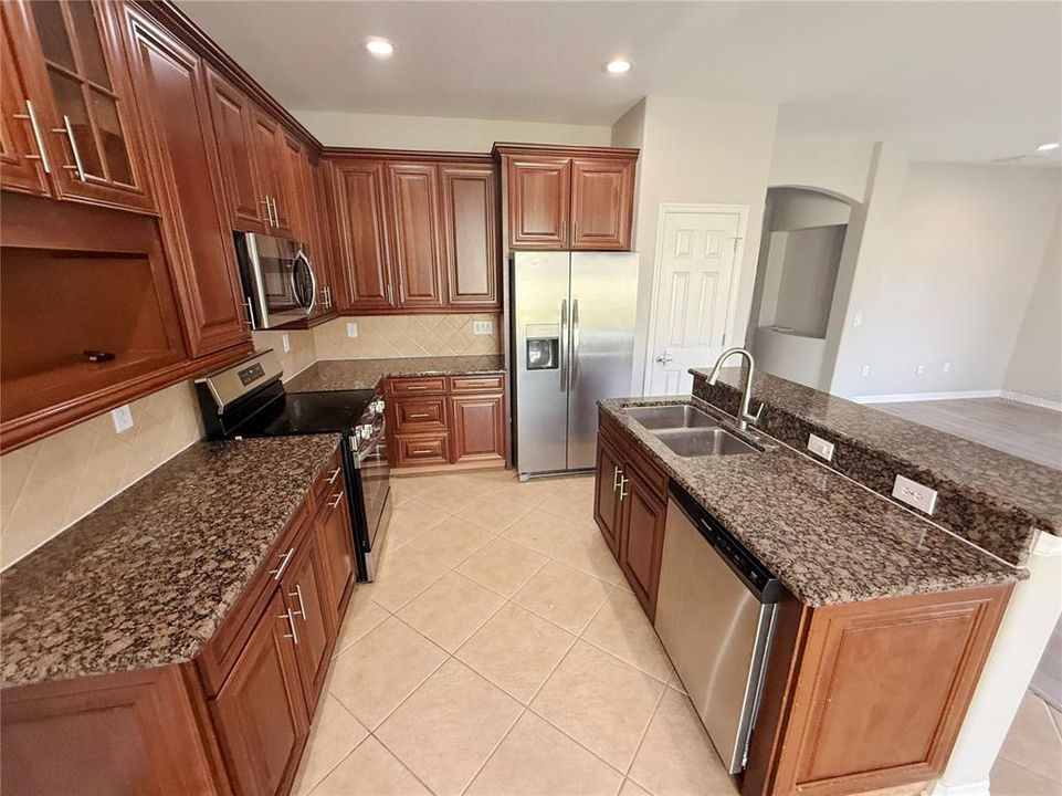 For Sale: $329,000 (4 beds, 2 baths, 2956 Square Feet)