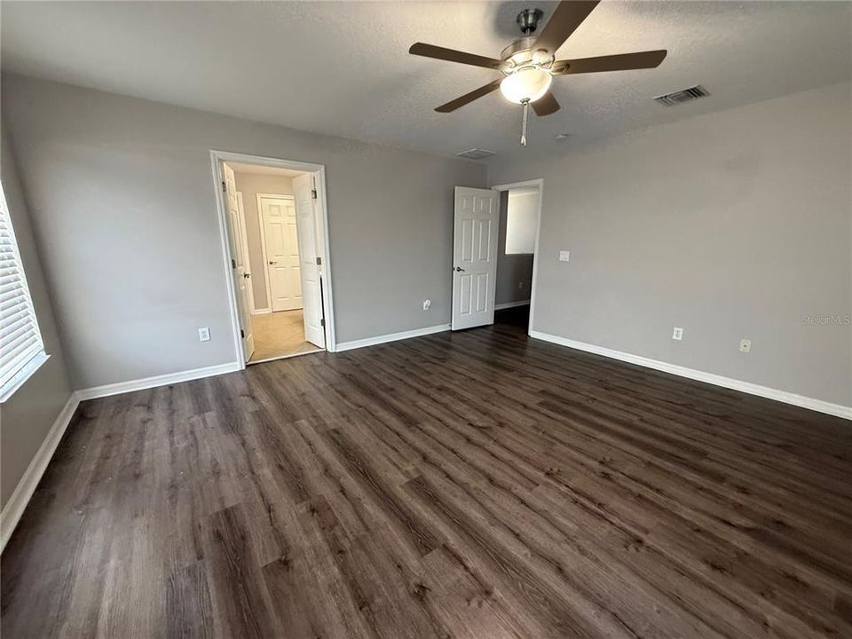 For Sale: $329,000 (4 beds, 2 baths, 2956 Square Feet)