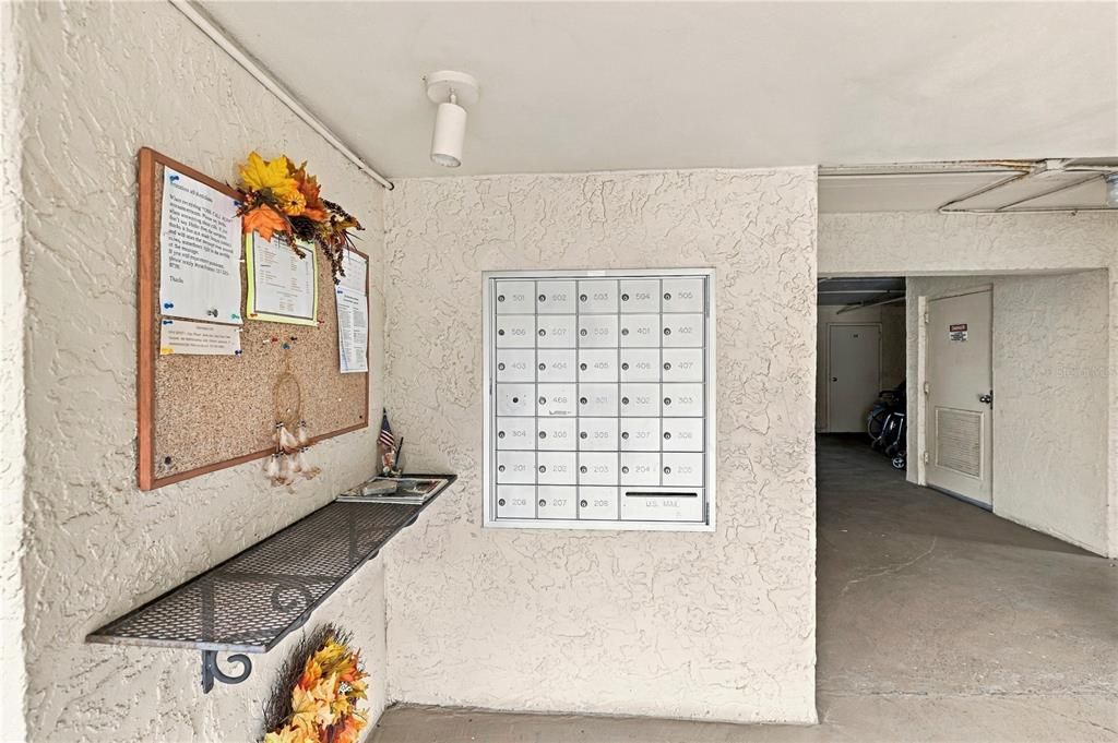 На продажу: $279,900 (2 спален, 2 ванн, 1280 Квадратных фут)