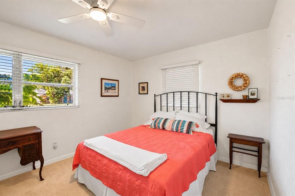 En Venta: $535,000 (2 camas, 3 baños, 1256 Pies cuadrados)