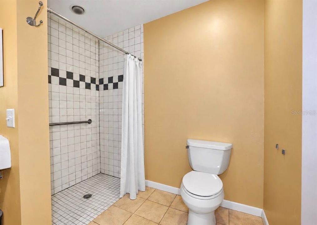 En Venta: $535,000 (2 camas, 3 baños, 1256 Pies cuadrados)