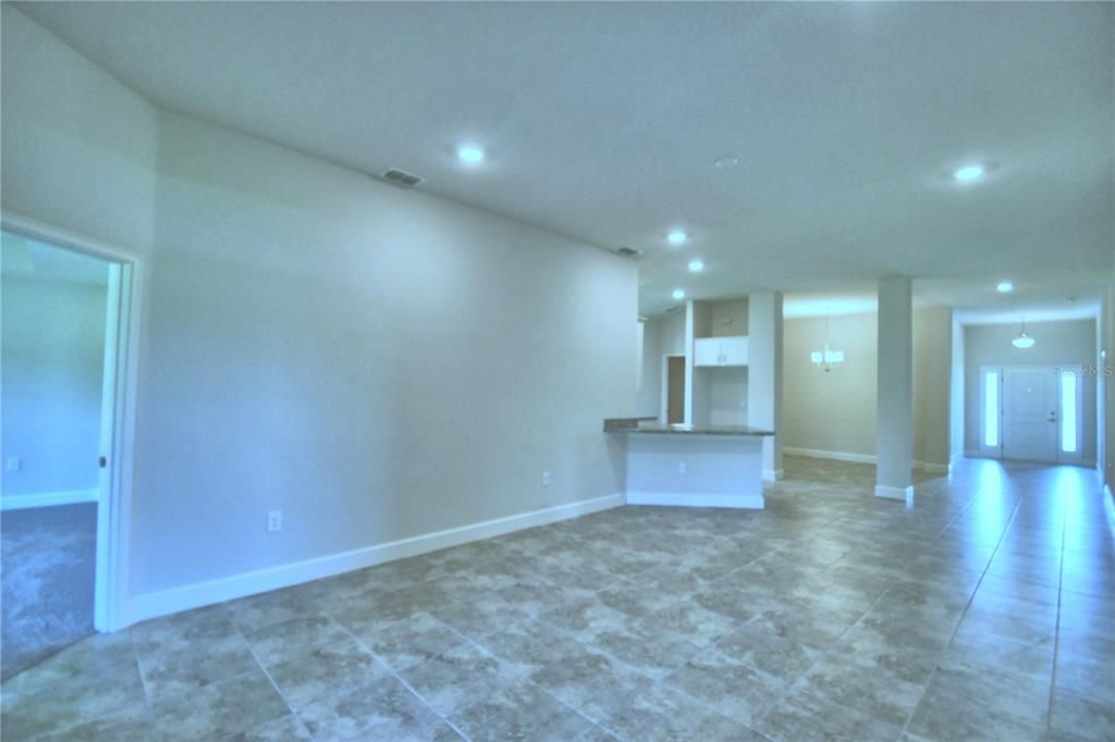 For Sale: $386,366 (4 beds, 3 baths, 2200 Square Feet)